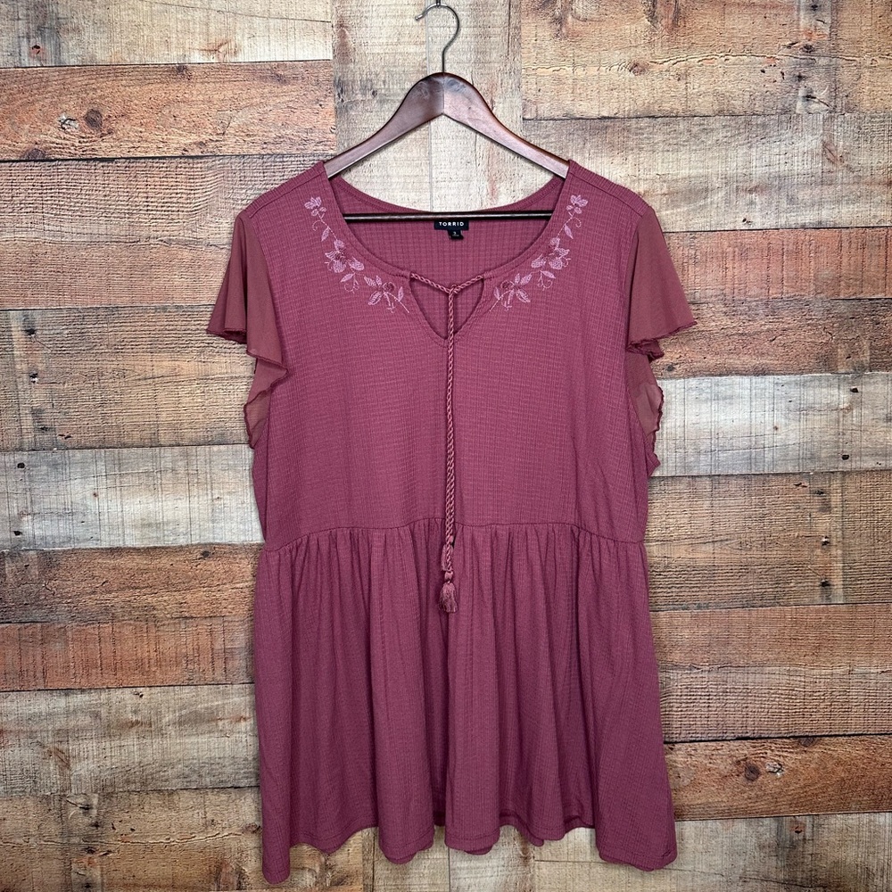 Torrid Red Ruffle Sleeve babydoll Blouse Size 3